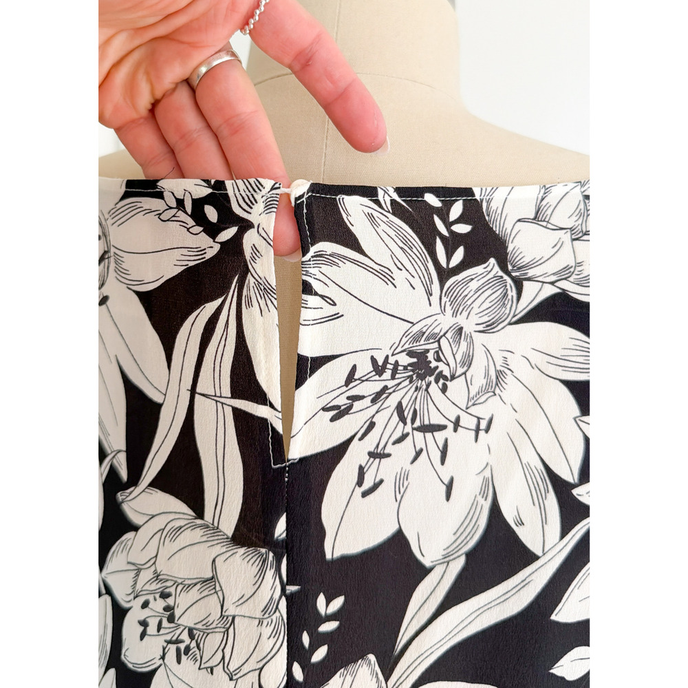 Max Mara Studio Black White Silk Large Floral Shift Dress - Picture 7 of 11